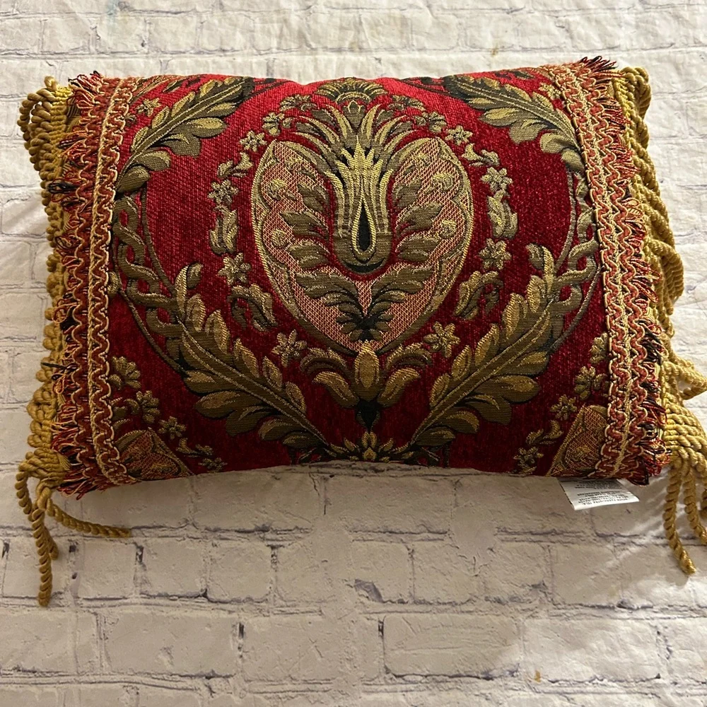 CROSCILL HOME EMBROIDERED RAYON BLEND BURGUNDY/OLIVE& GOLD TASSELS ACCENT PILLOW - Picture 1 of 10